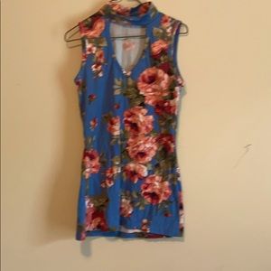 Floral blue sleeveless casual blouse